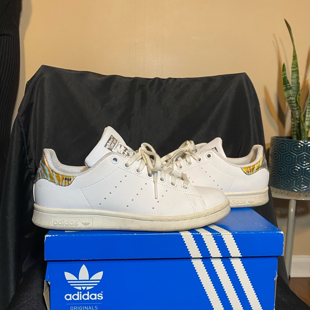Vintage Adidas Stan Smith White Sneakers with Iridescent Detail